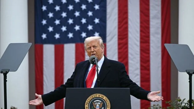 Donald Trump wirft China vor, das kürzlich geschlossene Handelsabkommen mit den USA gebrochen zu haben – US-Börsen reagieren negativ.
