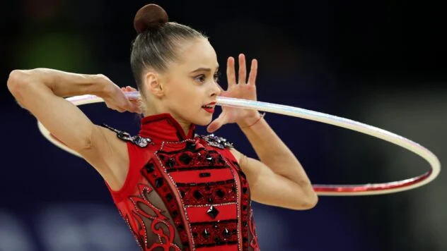 Taissija Onofrijtschuk holt EM-Gold im Einzelmehrkampf – der erste Titel für die Ukraine in der Rhythmischen Sportgymnastik seit 28 Jahren.
