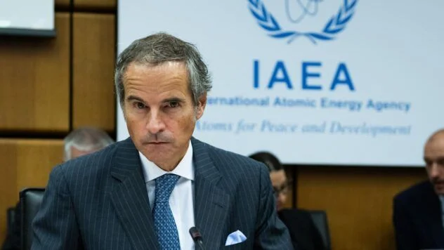 ektor der IAEA, Rafael Grossi, teilte mit, dass die Behörde nicht weiß, wo 400 kg Uran nach den US-Angriffen auf iranische Atomobjekte geblieben sind.