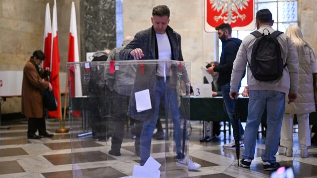 Am 1. Juni findet in Polen die Stichwahl zur Präsidentschaft statt. Trzaskowski und Nawrocki stehen zur Wahl. Die Abstimmung endet um 22 Uhr Kiewer Zeit.