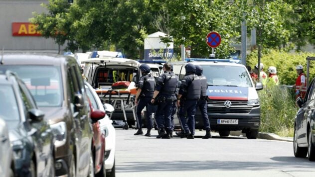 Bei einer Schießerei an einer Schule in Graz wurden 10 Menschen getötet, darunter sieben Schüler. 28 weitere wurden verletzt, einige davon schwer.