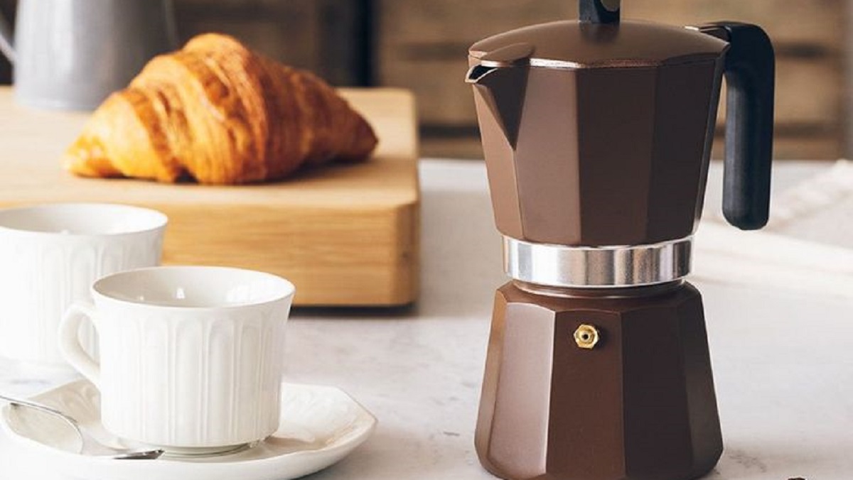 Welcher Kaffee eignet sich am besten für die Herdkanne (Mokkakanne)? Tipps zu Mahlgrad, Röstung, Geschmack und Sorte – einfach und verständlich erklärt.