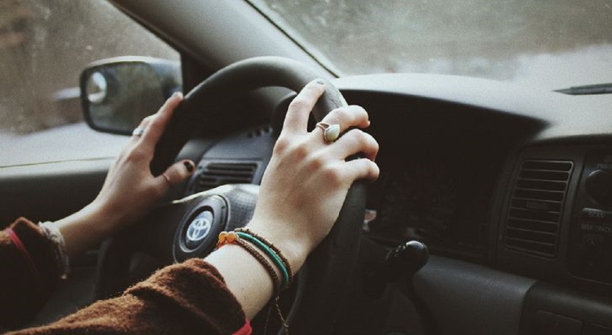 Ein Traum vom Autofahren symbolisiert den Lebensweg und innere Emotionen. Entdecken Sie die tiefere Bedeutung und richtige Deutung dieses Traums.