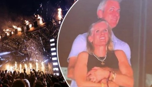 Nach einem skandalösen Video von Coldplay-Konzert löschte die Ehefrau des Astronomer-CEO ihr Facebook-Profil. Das Unternehmen äußert sich bisher nicht.