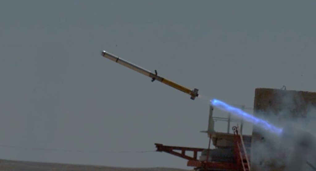 IAI stellt LAHAT Alpha vor – eine zweistufige Panzerabwehrrakete mit bis zu 20 km Reichweite, neuem Gefechtskopf und präziser Lasersteuerung.