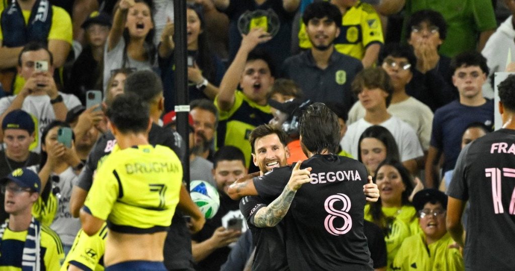 Lionel Messi erzielt Hattrick gegen Nashville, wird bester Torschütze der MLS-Saison und gewinnt erstmals den „Goldenen Schuh“ der US-Liga.