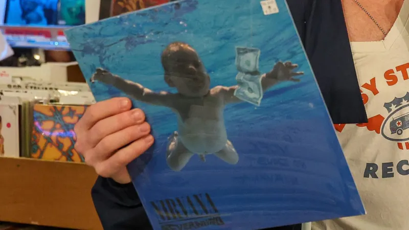 Nirvana gewinnt Rechtsstreit um Albumcover und Vorwürfe der Kinderpornografie