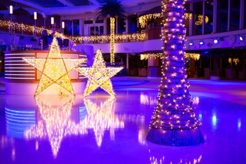 AIDA-Adventskalender: Lohnt sich der Kauf? Der neue AIDA-Adventskalender 2025 war sofort ausverkauft. Käufer berichten über den Inhalt und bewerten, ob der Preis von 139 Euro gerechtfertigt ist