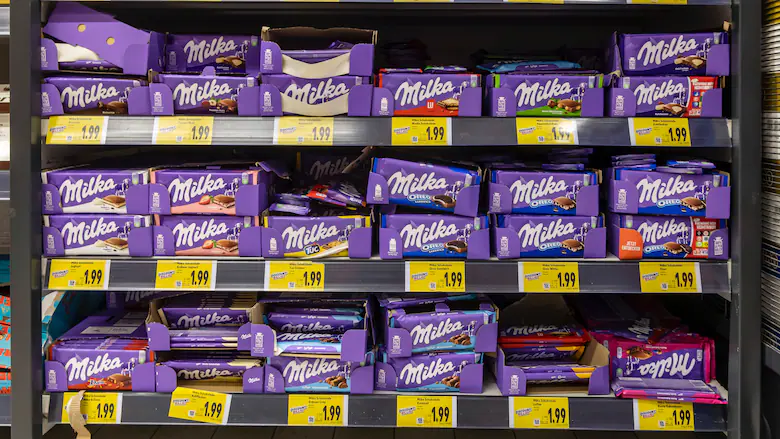 Rückruf von Milka Caramel: Hersteller warnt vor möglichen Fremdpartikeln Mondelez ruft mehrere Chargen der Milka Caramel Schokolade zurück. Grund sind mögliche Kunststoffteile im Produkt. Hier erfahren Sie, welche Daten betroffen sind