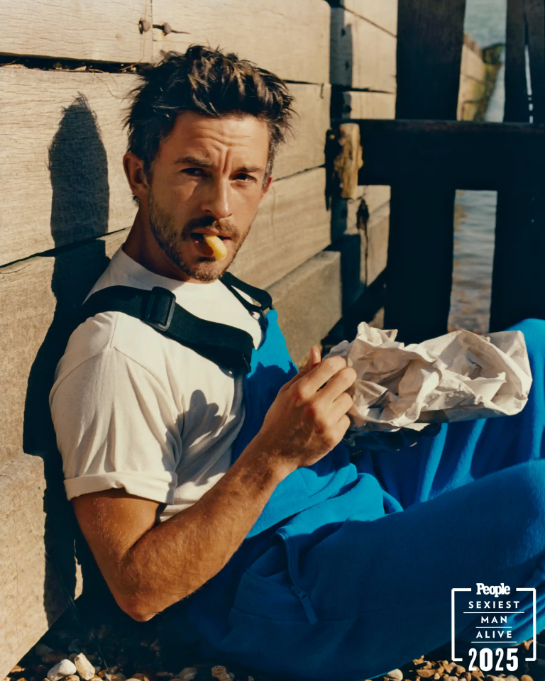 Jonathan Bailey ist der „Sexiest Man Alive“ 2025 laut People