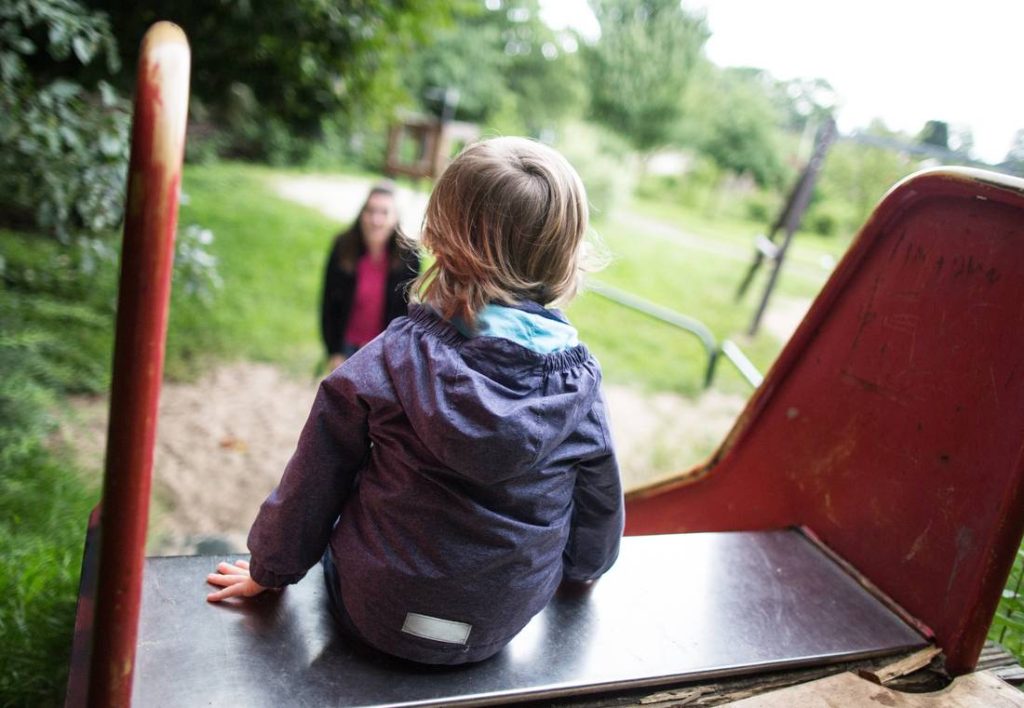 Ab Januar 2026 wird der Unterhalt für Kinder von geschiedenen Eltern in Deutschland erhöht. Erfahren Sie, welche Beträge für verschiedene Altersgruppen gelten.