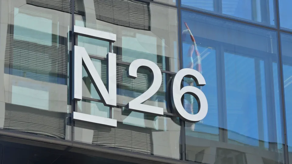BaFin verhängt neue Einschränkungen für die Mobile-Bank N26 wegen finanzieller Mängel BaFin verhängt neue Maßnahmen gegen N26 wegen schwerwiegender Mängel in der Finanzarbeit, einschließlich eines Verbots für Hypothekendarlehen in den Niederlanden