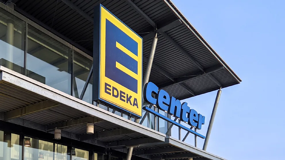 Edeka stellt mehrere Eigenmarken ein und startet neue Apothekenmarke Edeka stellt Elkos und weitere Eigenmarken ein und bringt ab Frühjahr 2026 die neue Apothekenmarke Jolea auf den Markt, die mit dm konkurrieren soll