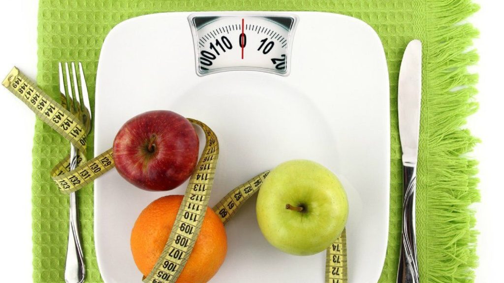 Welche Diät ist im Winter sinnvoll? Praxisnahe Tipps, Tabellen und ein 14-Tage-Plan für gesundes Abnehmen ohne Immunschwäche