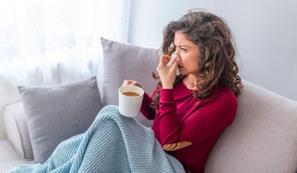 Wie man allergischen von erkältungsbedingtem Schnupfen unterscheidet und richtig behandelt: praktische Tipps, Tabellen und Schritt-für-Schritt-Anleitungen.