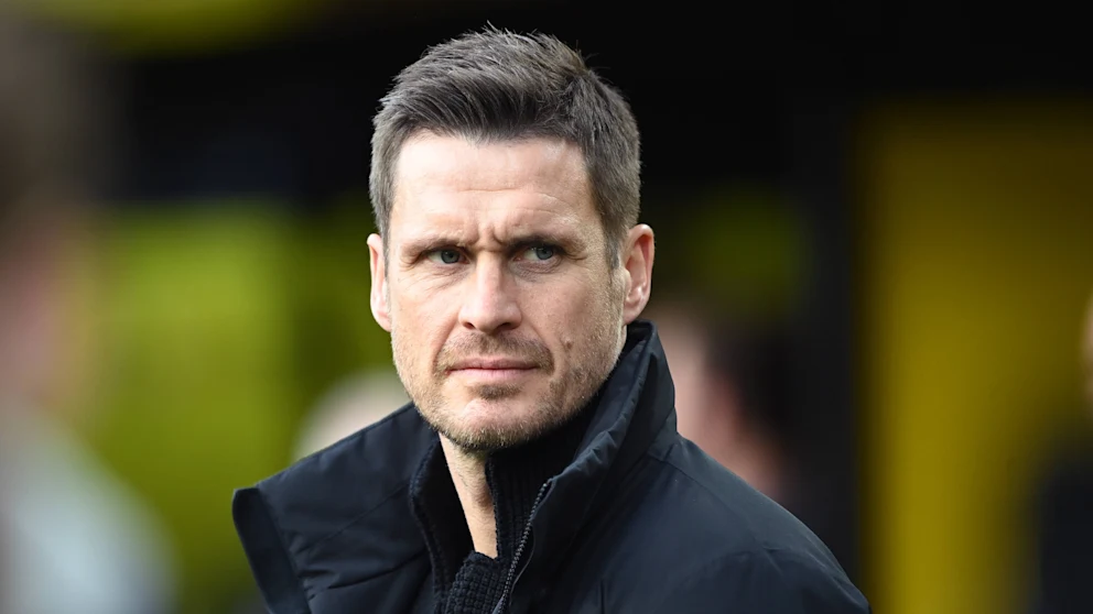 Borussia Dortmund trennt sich von Sebastian Kehl Borussia Dortmund hat die sofortige Trennung von Sportdirektor Sebastian Kehl bekannt gegeben. Die Entscheidung wurde nach Gesprächen im gegenseitigen Einvernehmen getroffen.