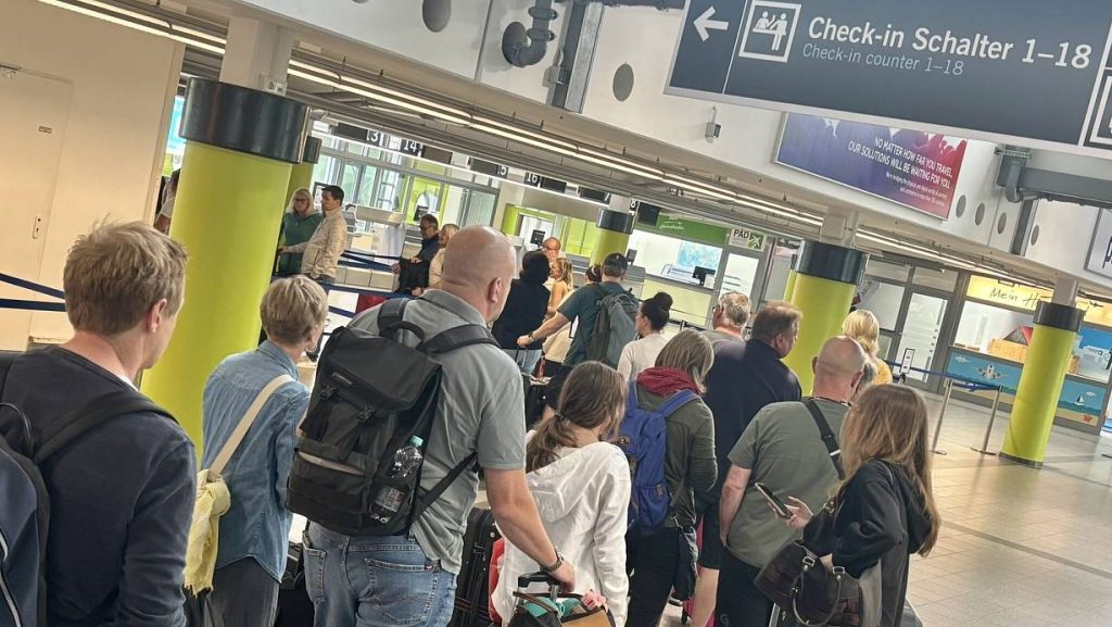 Die Situation im Nahen Osten beeinflusst Reisen: aktuelle Reisewarnungen für Türkei und Ägypten, Umbuchungsbedingungen und Tipps für Urlauber aus Paderborn und Lippstadt.