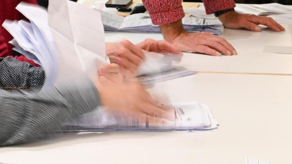 Kommunalwahl 2026 in Nürnberg: Amtsinhaber Marcus König liegt bei der Stimmenauszählung klar vorn. Mehr als zwei Drittel der Stimmen sind bereits ausgezählt