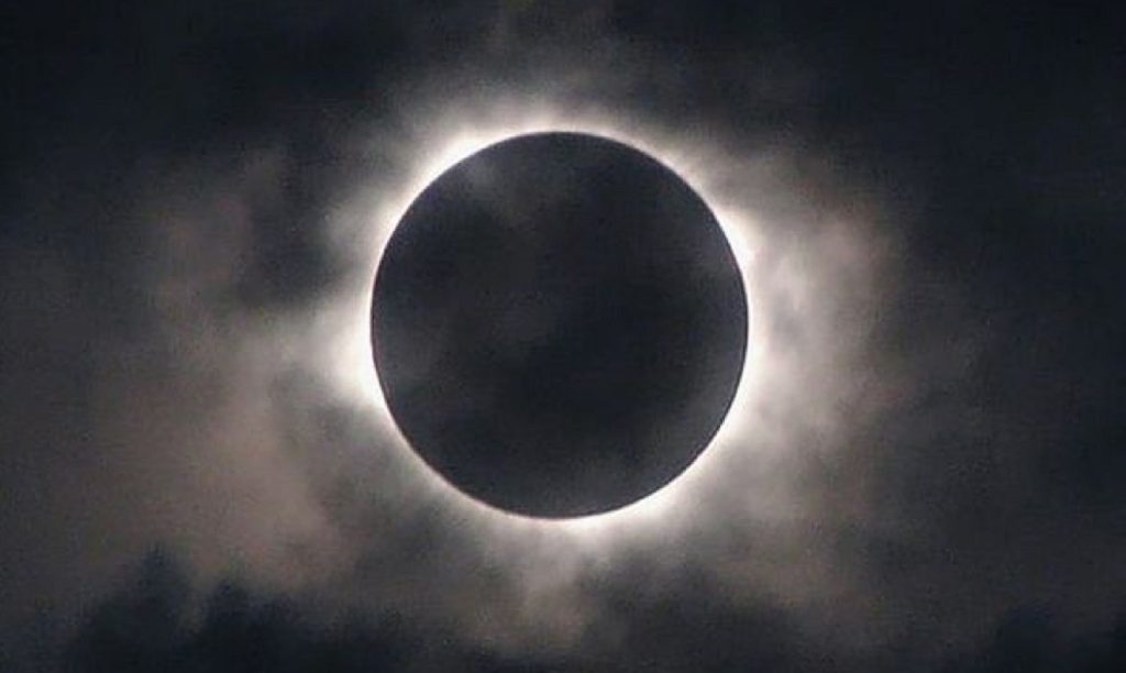 Mondfinsternis am 3. März 2026: Was an diesem Tag strikt verboten ist Mondfinsternis 3. März 2026: Was verboten ist, Empfehlungen, Tabellen und Schritt-für-Schritt-Anleitungen zum Schutz von Gesundheit und Emotionen