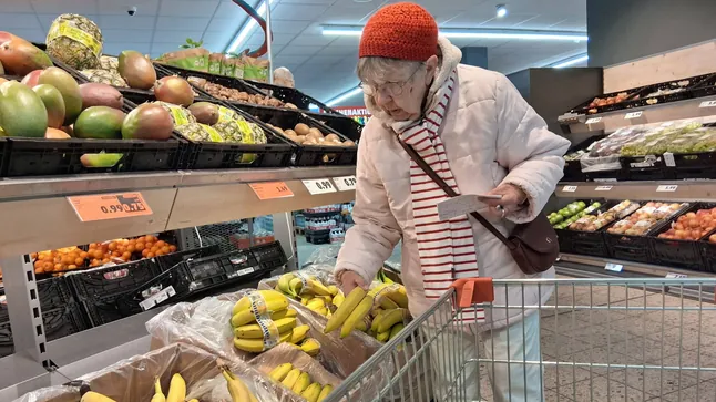 Supermarkt in Deutschland führt Rabatt für Rentner ein Ein Supermarkt in Deutschland gewährt Rentnern 10% Rabatt auf alle Waren ohne App. Die Aktion soll ältere Menschen angesichts steigender Preise entlasten