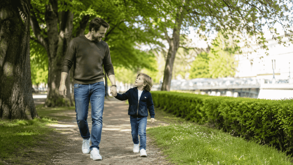 Vatertag 2026 in Deutschland ist am 14. Mai. Datum, Bedeutung, Bräuche, Öffnungszeiten, Geschenke und praktische Tipps im Überblick.