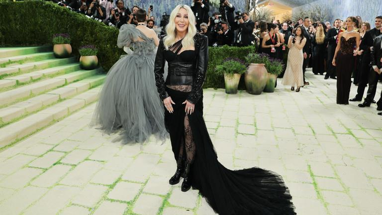 Met Gala 2026: Starauftritte, Luxus und Proteste gegen Jeff Bezos