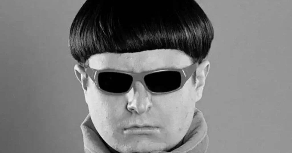 Oliver Tree ist tot: Was über den Hubschrauberabsturz in Brasilien bekannt ist, seine Biografie, Karriere und das Vermächtnis des außergewöhnlichen Musikers Oliver Tree ist bei einem Hubschrauberabsturz in Brasilien gestorben. Alle Informationen zu Unfall, Biografie, Karriere, Hits und interessanten Fakten.