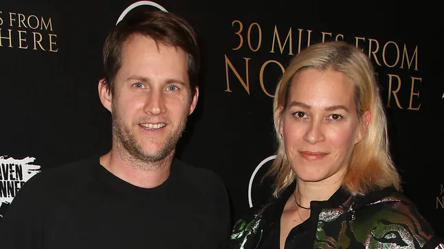 Franka Potente macht Trennung nach 14 Ehejahren öffentlich Franka Potente bestätigt ihre Scheidung von Derek Richardson. Die Schauspielerin spricht über die Trennung, ihre Familie und die schwierige Lage in Hollywood.