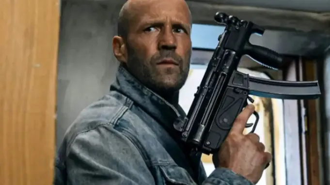 Amazon veröffentlicht Statham-Film „Mutiny“ versehentlich vor Kinostart – Verleiher fordern Antworten Amazon veröffentlichte „Mutiny“ mit Jason Statham versehentlich vor dem Kinostart auf Prime Video. Verleiher warnen nun vor Schäden in Millionenhöhe.
